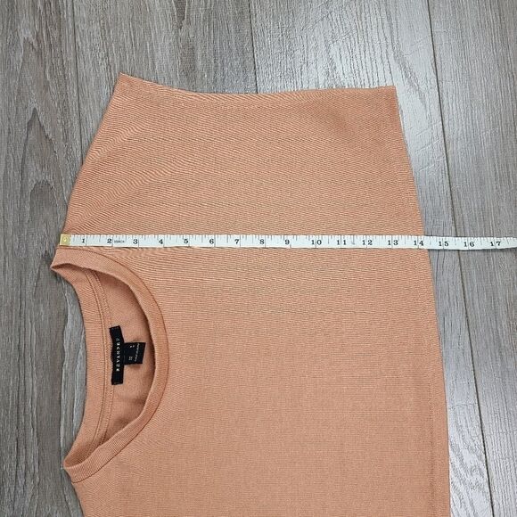 Revamped Tan Sleeveless Cropped Sweater Large - Picture 14 of 16